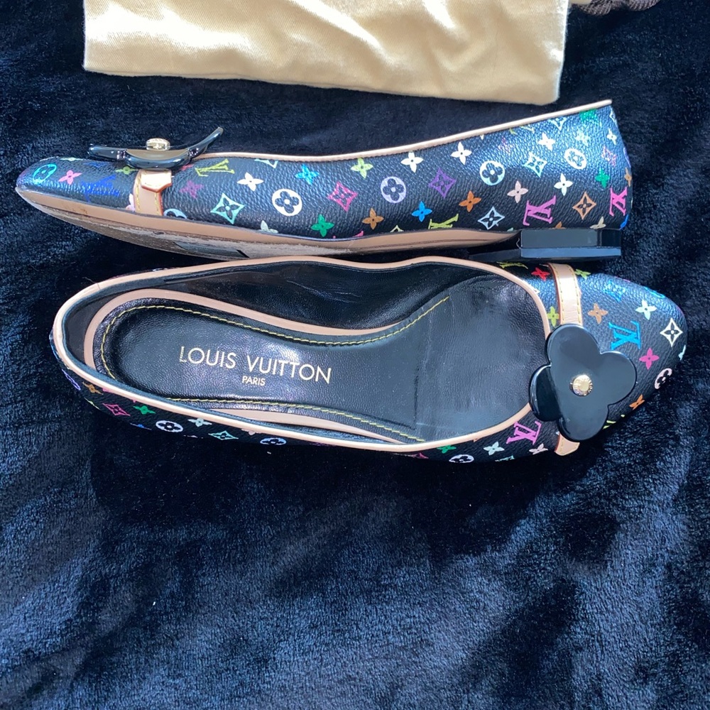 Pre-Loved Louis Vuitton Flats - Picture 5 of 12